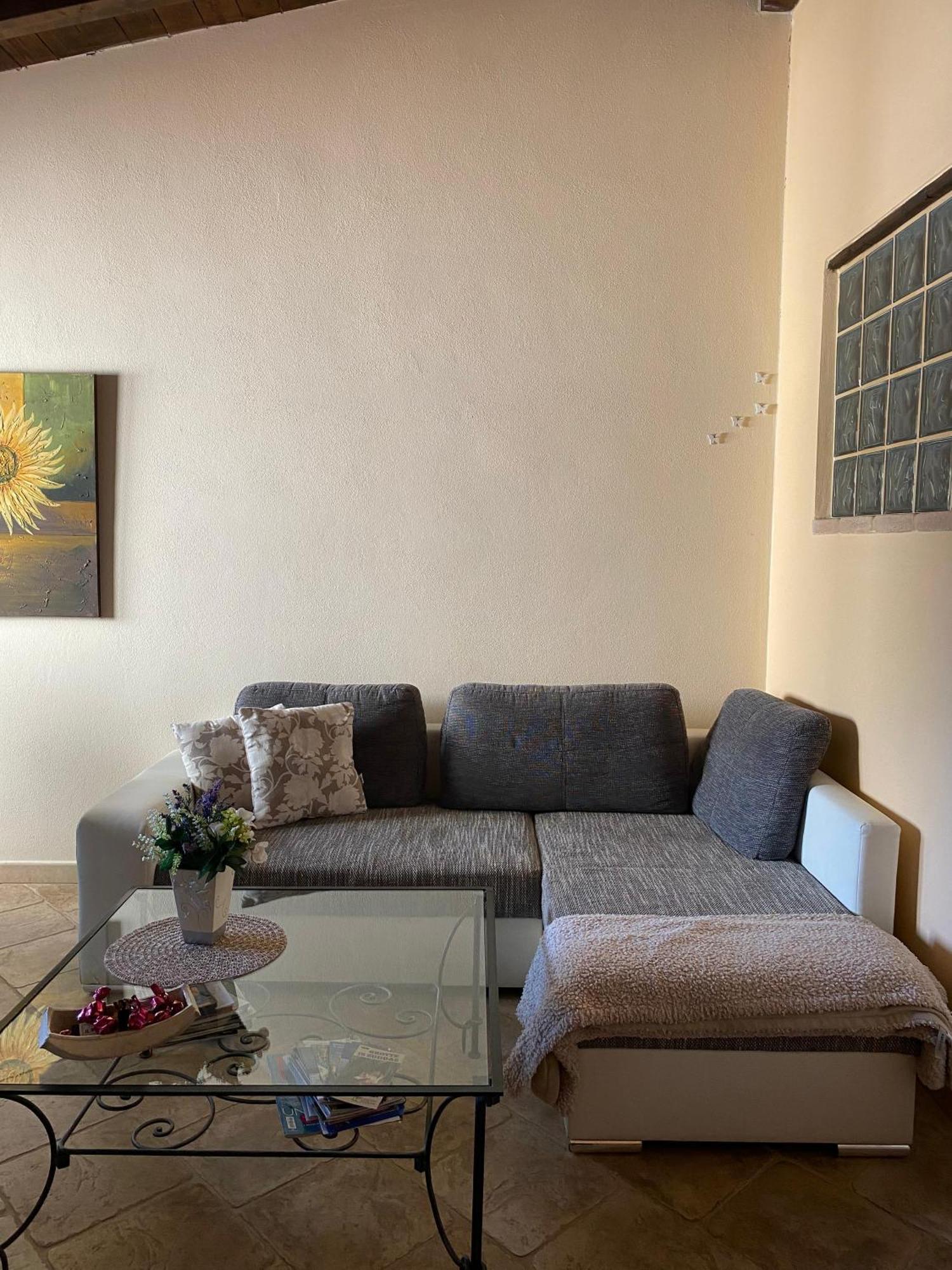 Alex'S Apartment Iglesias Exterior photo